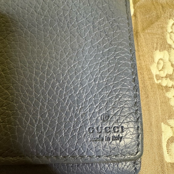 ❌❌ON HOLD❌❌ Gucci Blue Leather Wallet - Picture 2 of 6